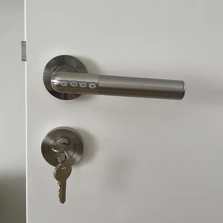 Wow 게스트하우스 4*